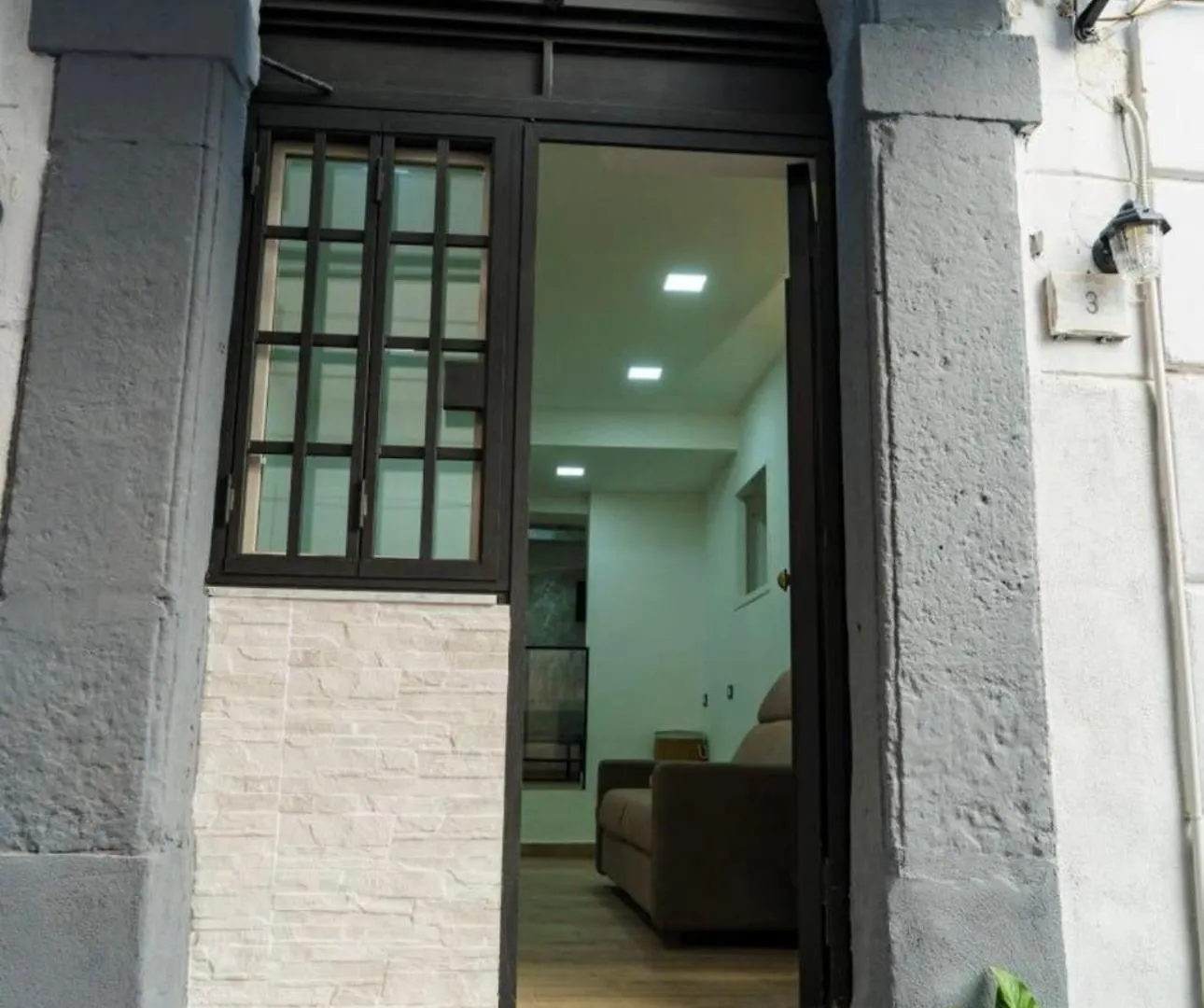 Anita S Home Naples